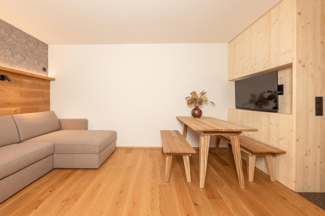 Pension Gulla - Ferienhaus Appartements B&B Neustift im Stubaital Ngoại thất bức ảnh